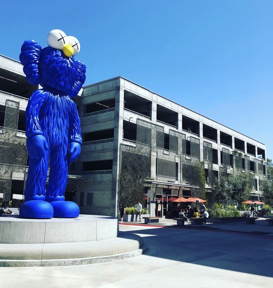 More Photos Of 12065-12069 Jefferson Blvd, Culver City Office For Lease
