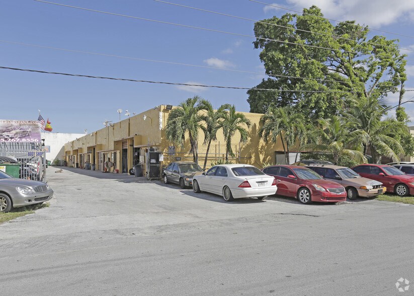 More Photos Of 7357-7369 NW 7th St, Miami Warehouse For Sale