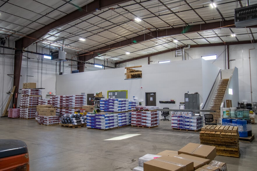 More Photos Of 489 N Broadmore Way, Nampa Distribution For Sale