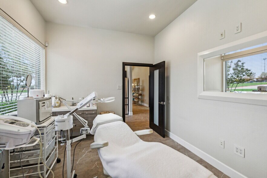 More Photos Of 3000 Keller Springs Rd, Carrollton Office Residential For Sale