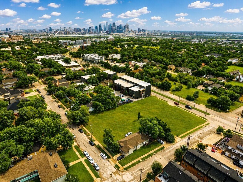More Photos Of NWC Of Zang Boulevard & Neely St, Dallas Land For Sale