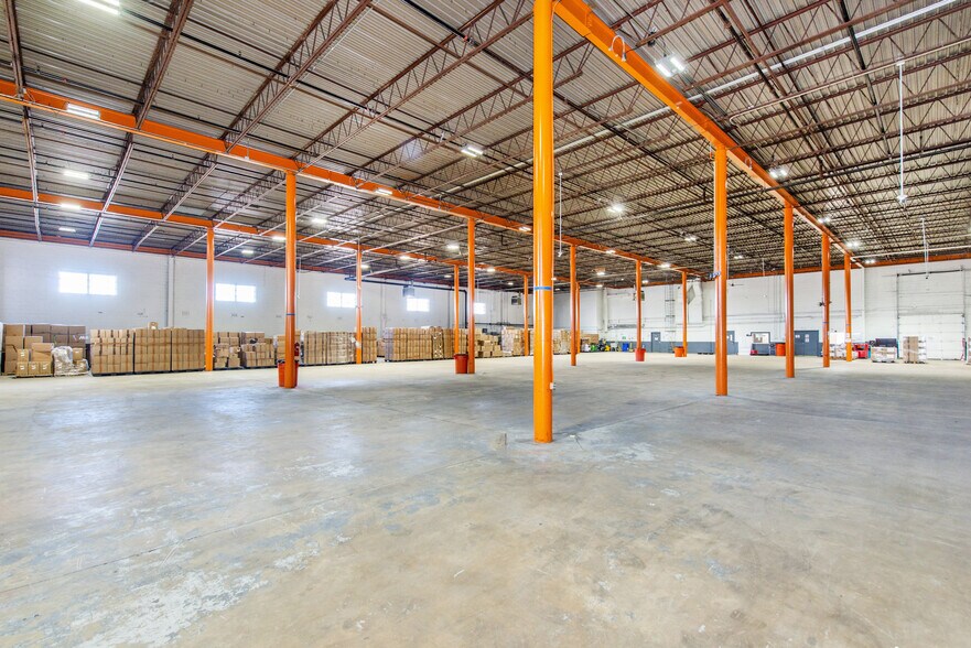 More Photos Of 310 Paterson Plank Rd, Carlstadt Manufacturing For Lease