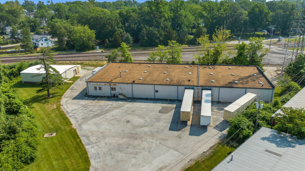 Primary Photo Of 333 Sante Ave, Kirkwood Warehouse For Lease