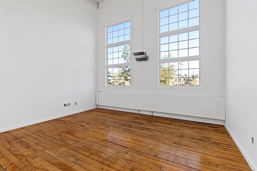 More Photos Of 114 Boston Post Rd, West Haven Medical For Lease