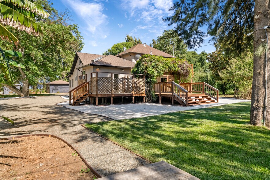 More Photos Of 14268 CA-160, Isleton Apartments For Sale