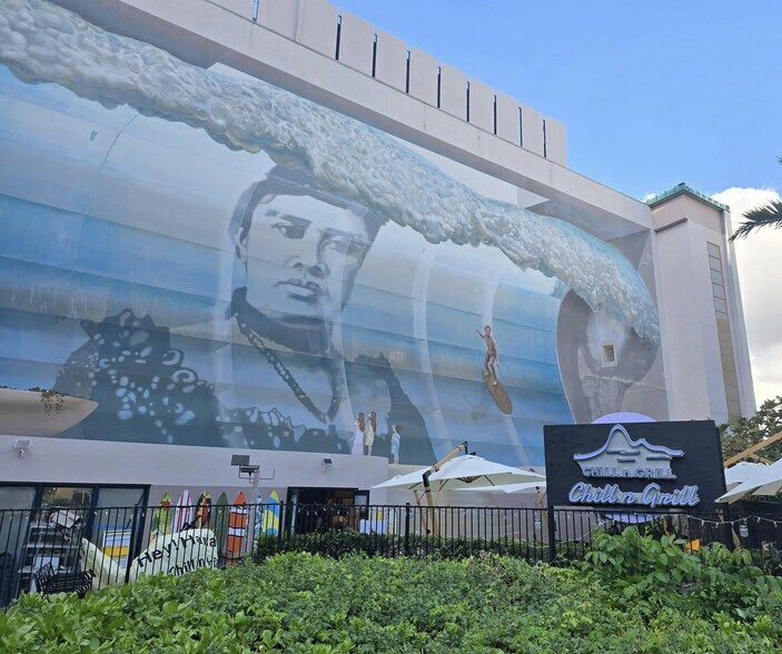 More Photos Of 401 Kamakee St, Honolulu Office For Sale