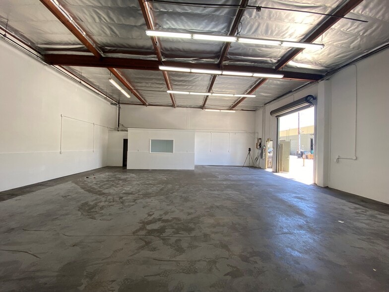 More Photos Of 701-833 W Anaheim St, Long Beach Unknown For Lease