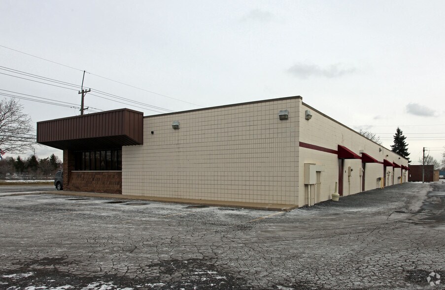 More Photos Of 37453-37463 Schoolcraft Rd, Livonia Office For Lease