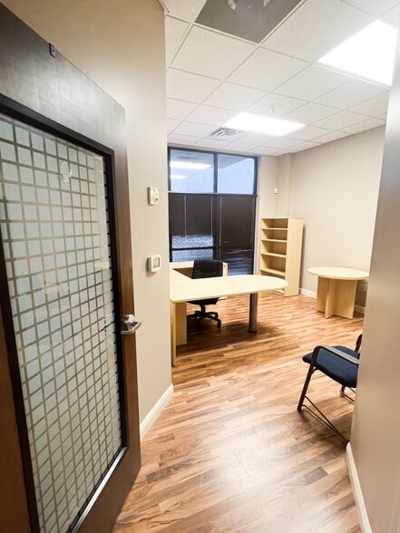 More Photos Of 1196 Pleasant Ridge Rd, Greensboro Research And Development For Lease