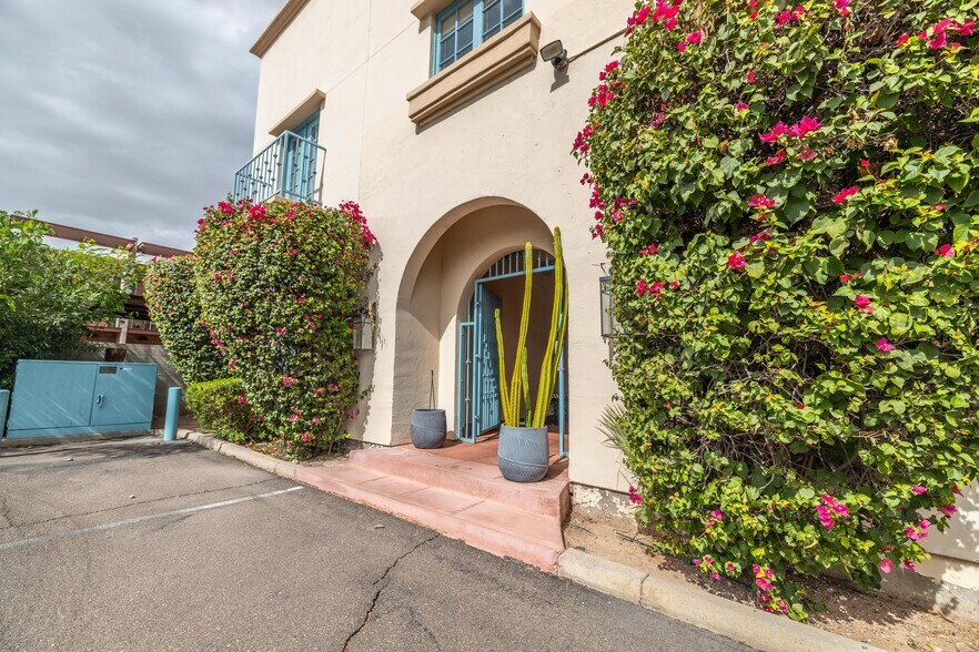 More Photos Of 335 E Palm Ln, Phoenix Loft Creative Space For Sale