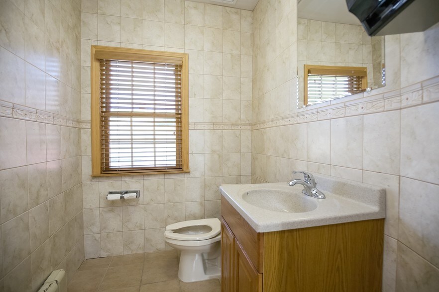 More Photos Of 26 Millburn Ave, Springfield Office For Lease