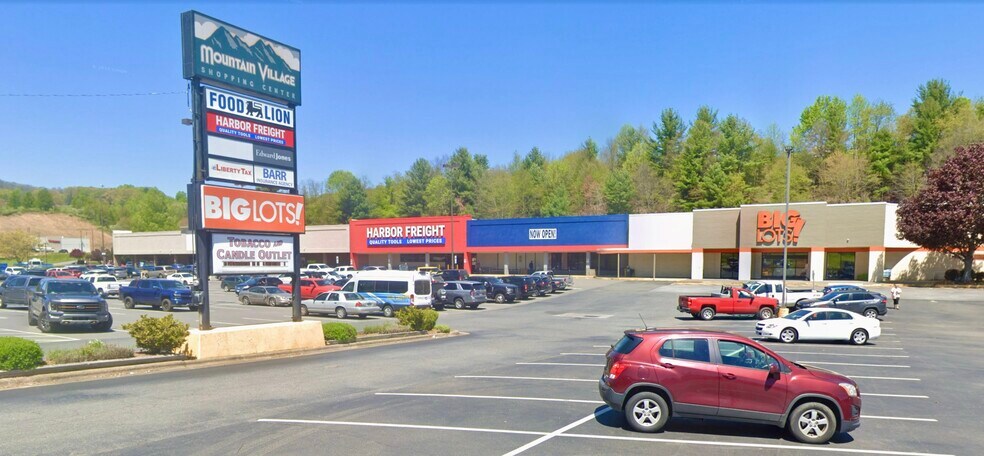 More Photos Of 733-789 E Main St, Jefferson Unknown For Lease