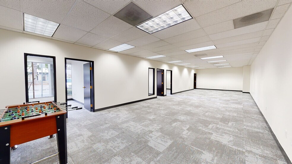 More Photos Of 8362-8380 SW Nimbus Ave, Beaverton Unknown For Lease