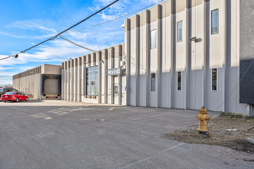 More Photos Of 1475 S Acoma St, Denver Warehouse For Sale