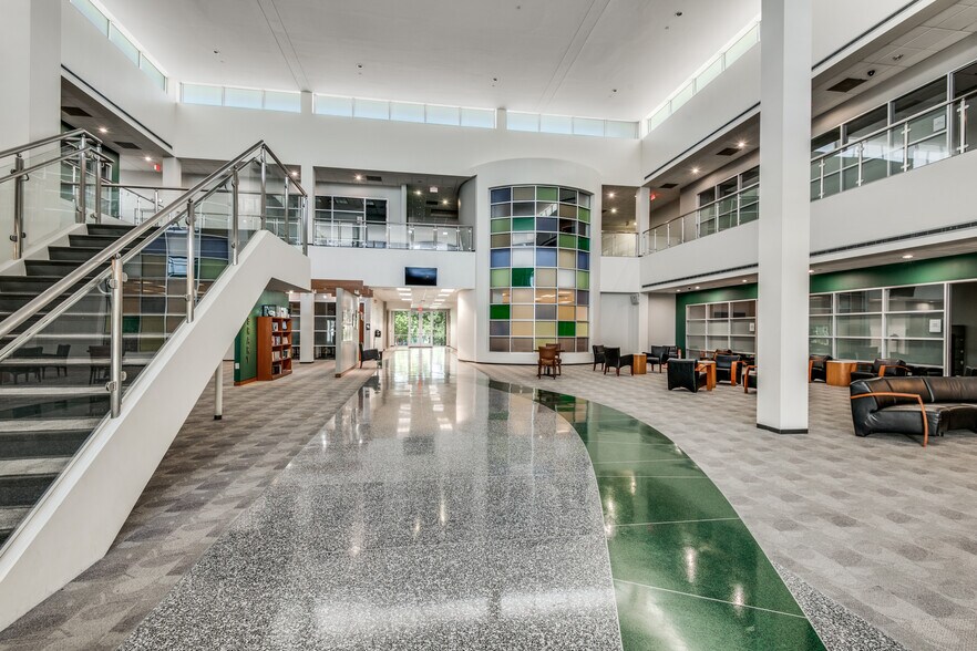 More Photos Of 4201 Marsh Ln, Carrollton Loft Creative Space For Lease