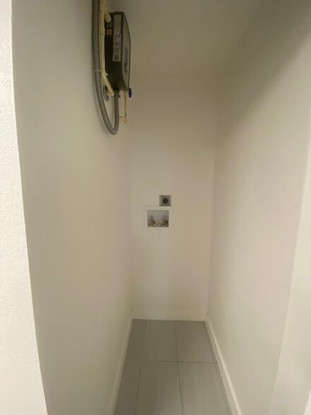 More Photos Of 401 SW 7th Ave, Fort Lauderdale Apartments For Sale
