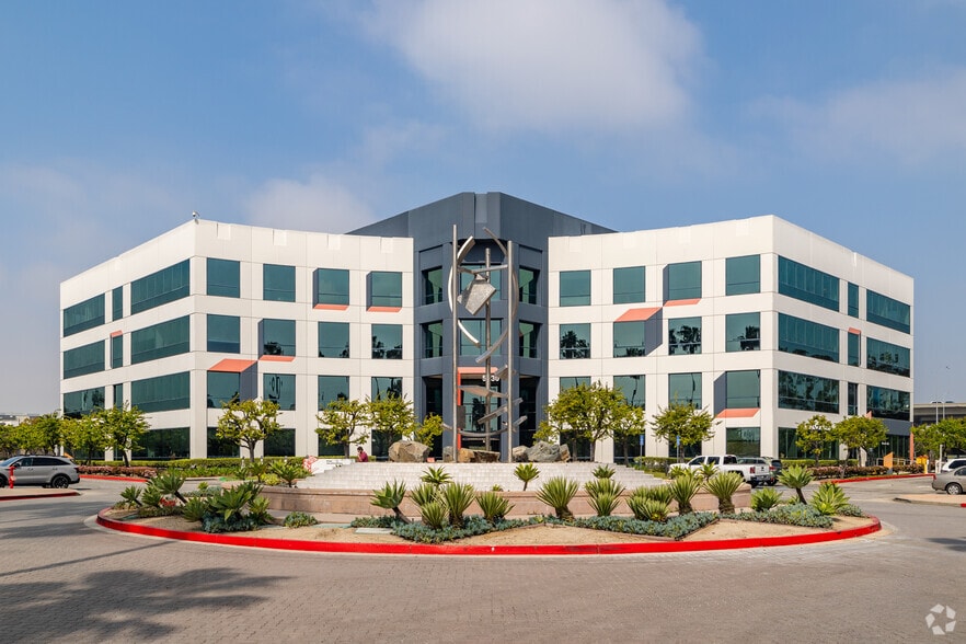 More Photos Of 5230 Pacific Concourse Dr, Los Angeles Medical For Lease