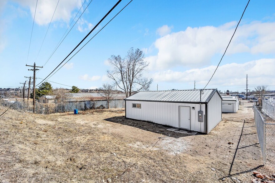 More Photos Of 624 S 29th St, Colorado Springs Light Manufacturing For Sale