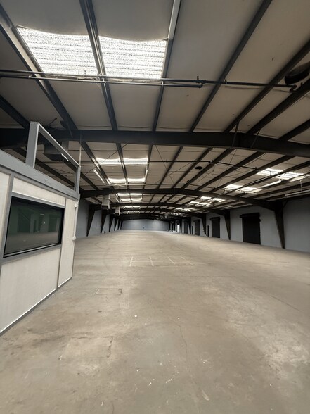 More Photos Of 3316 Annadale Ave, Fresno Manufacturing For Lease