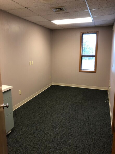 More Photos Of 1510 Cornwall Rd, Lebanon Medical For Sale