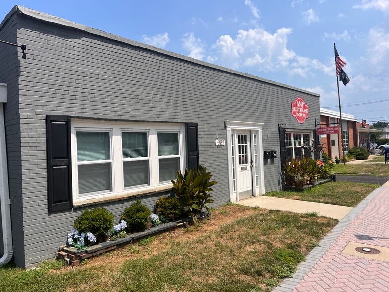 More Photos Of 287 E Main St, Oceanport Storefront Retail Office For Lease