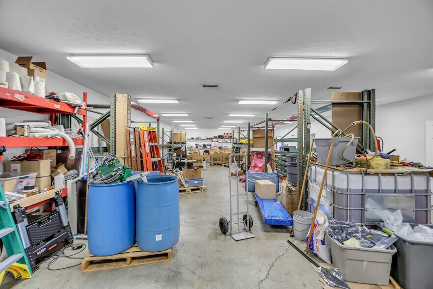 More Photos Of 5 Industrial Park Dr, Hendersonville Freestanding For Sale