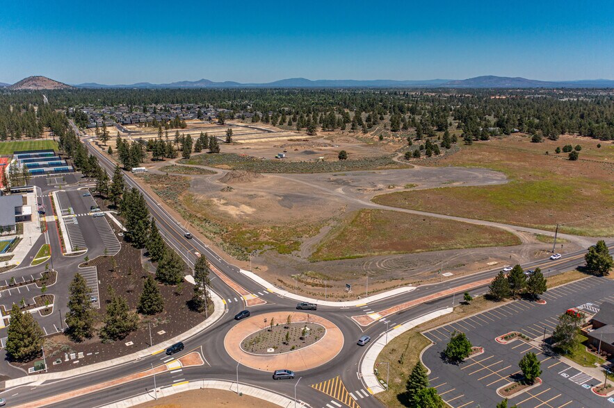 More Photos Of 60802 15th St, Bend Land For Lease