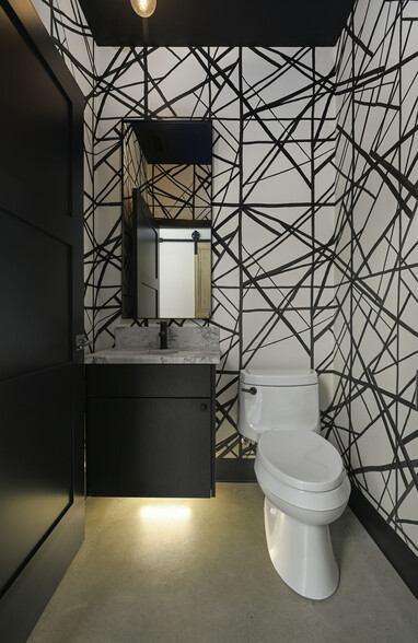 More Photos Of 13001 40th Ave S, Tukwila Specialty For Sale