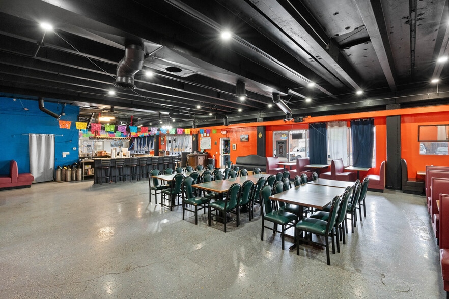 More Photos Of 7575 Broadway St, Denver Restaurant For Sale