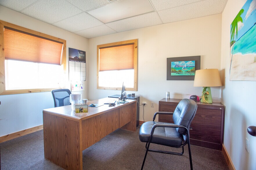 More Photos Of 4319 16th Ave W, Williston Industrial For Lease