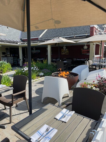 More Photos Of 4570 Main St, Manchester Center General Retail For Sale