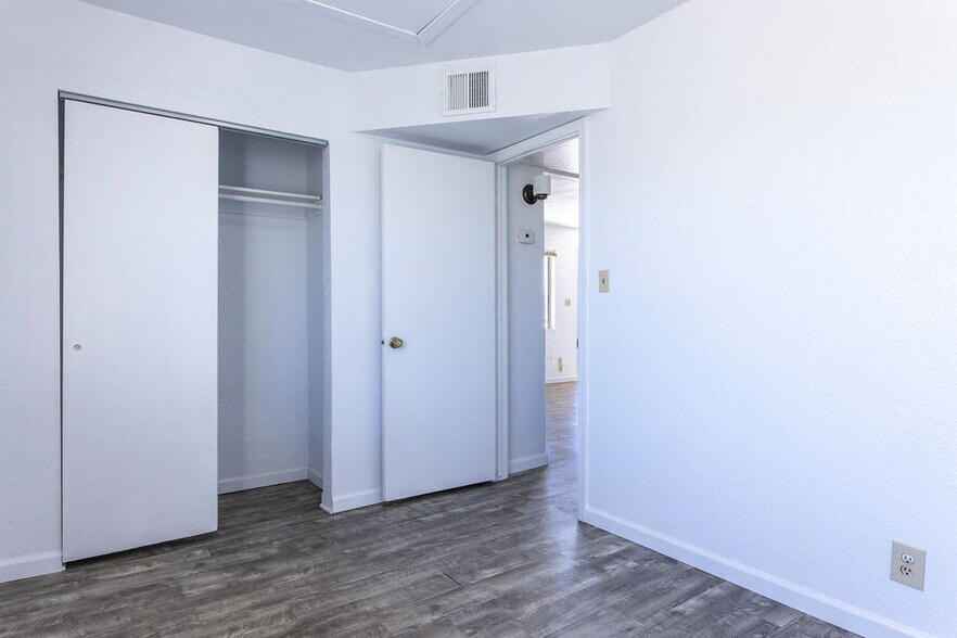 More Photos Of 450 Palm Dr, Wickenburg Apartments For Sale