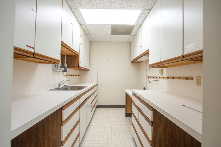 More Photos Of 80 W Welsh Pool Rd, Exton Medical For Lease