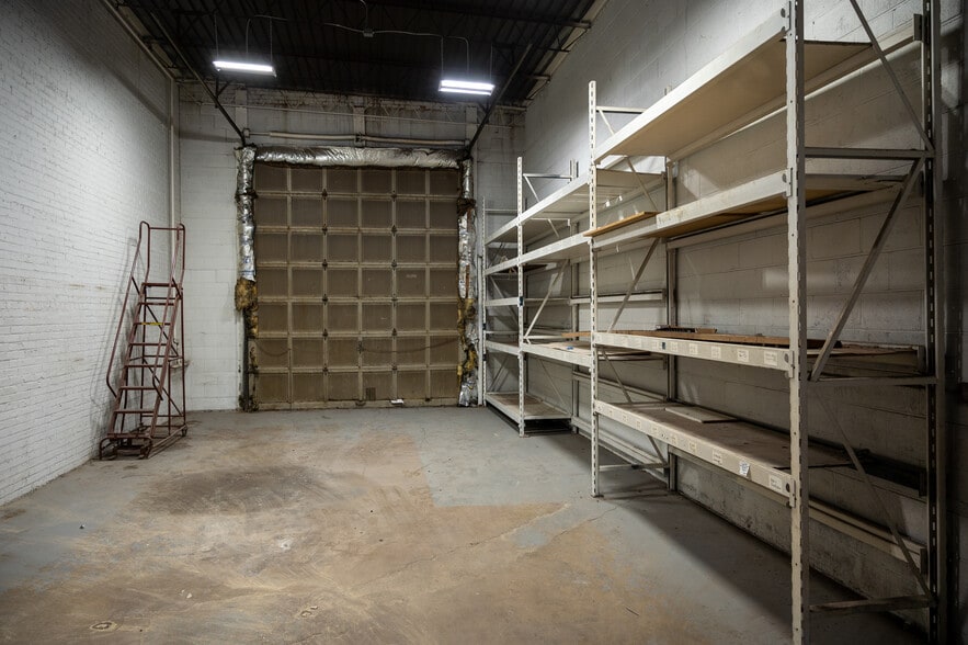 More Photos Of 4135 W 123rd St, Alsip Warehouse For Lease