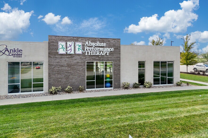 More Photos Of 255 SW Brookside Dr, Grimes General Retail For Lease