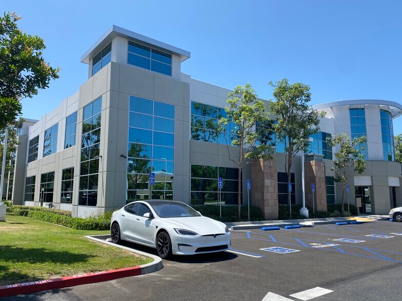 More Photos Of 8845 Irvine Center Dr, Irvine Office For Lease