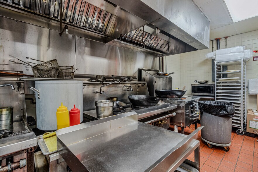 More Photos Of 645 Harwood Rd, Bedford Restaurant For Sale