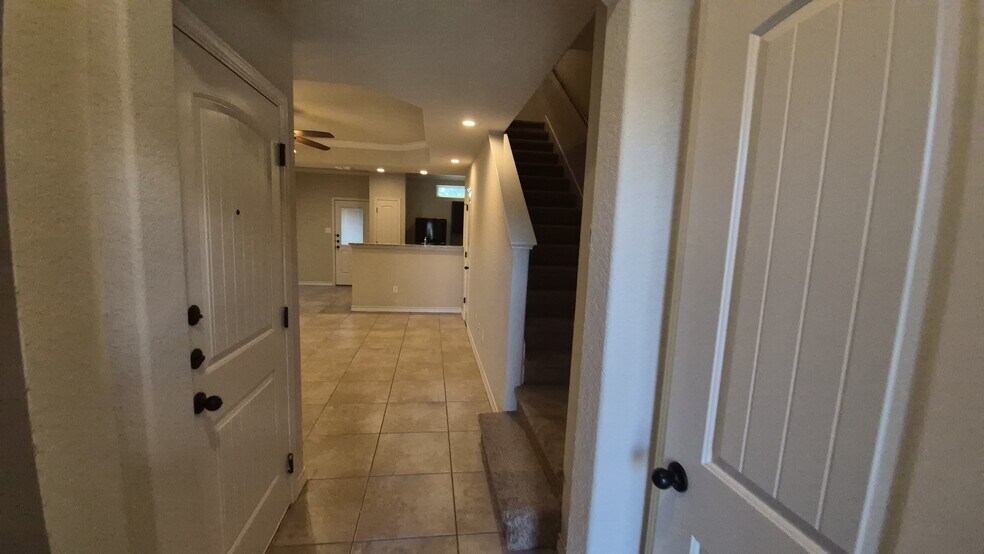 More Photos Of 6866 Lakeview Dr, San Antonio Multifamily For Sale
