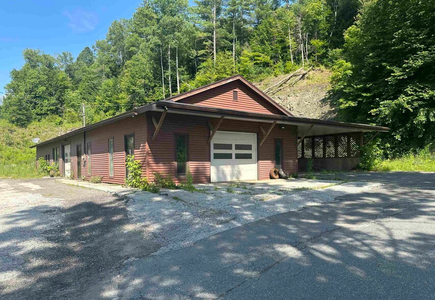 Primary Photo Of 808 Erskine Rd, Williamstown Auto Repair For Sale