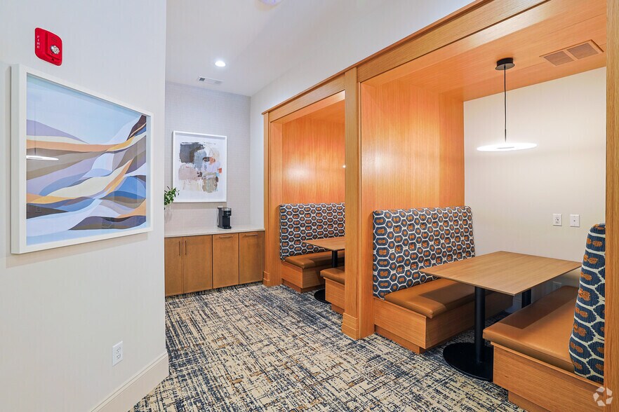 More Photos Of 90 Shrewsbury St, Boylston Apartments For Lease