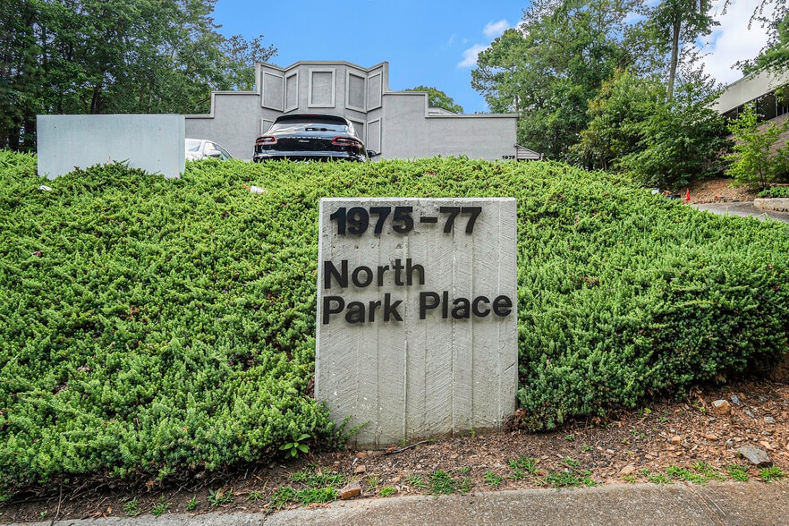 More Photos Of 1977 N Park Pl SE, Atlanta Office For Sale