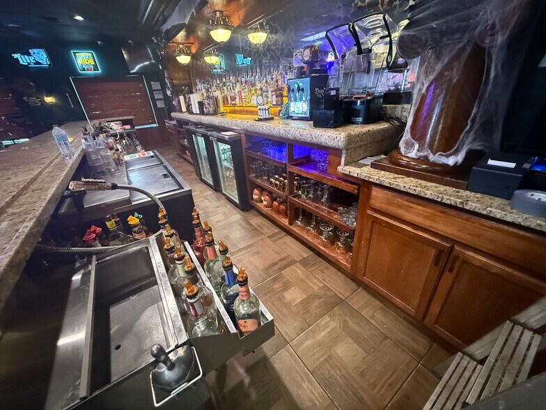 More Photos Of 109 E Corpening Ave, La Mesa Restaurant For Sale