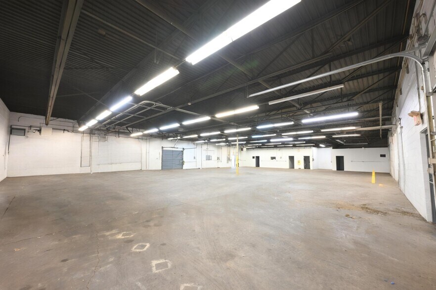 More Photos Of 425 N 3rd St, Allentown Warehouse For Lease