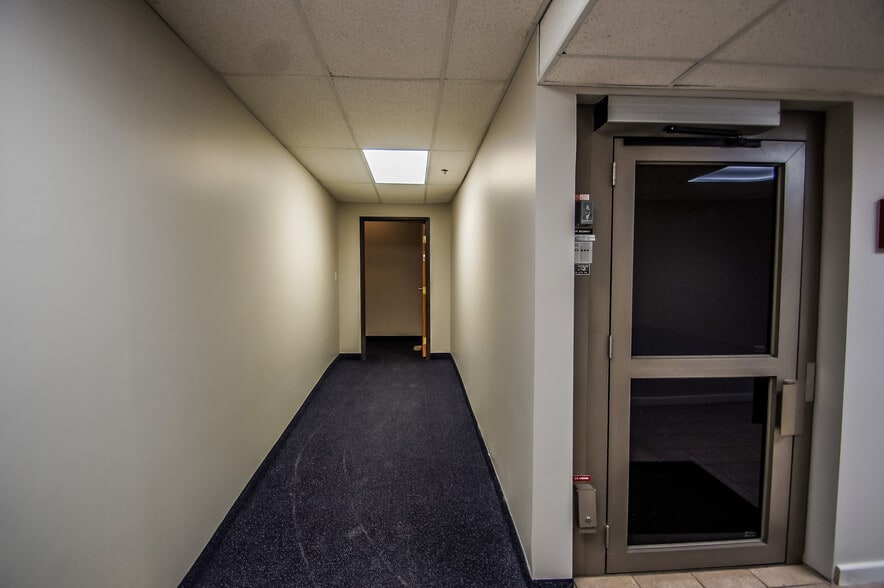 More Photos Of 4020 Minnehaha Ave, Minneapolis Office For Lease