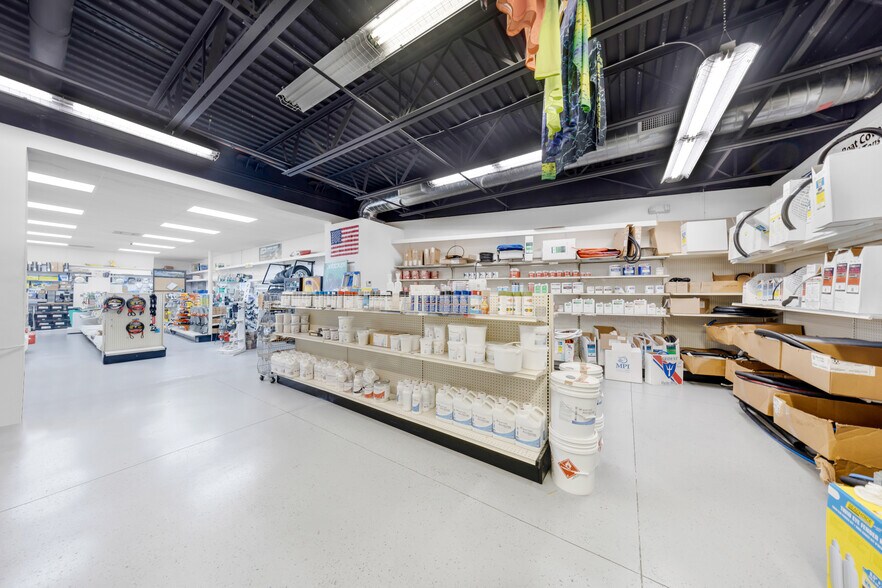 More Photos Of 887 E Okeechobee Rd, Hialeah General Retail For Sale