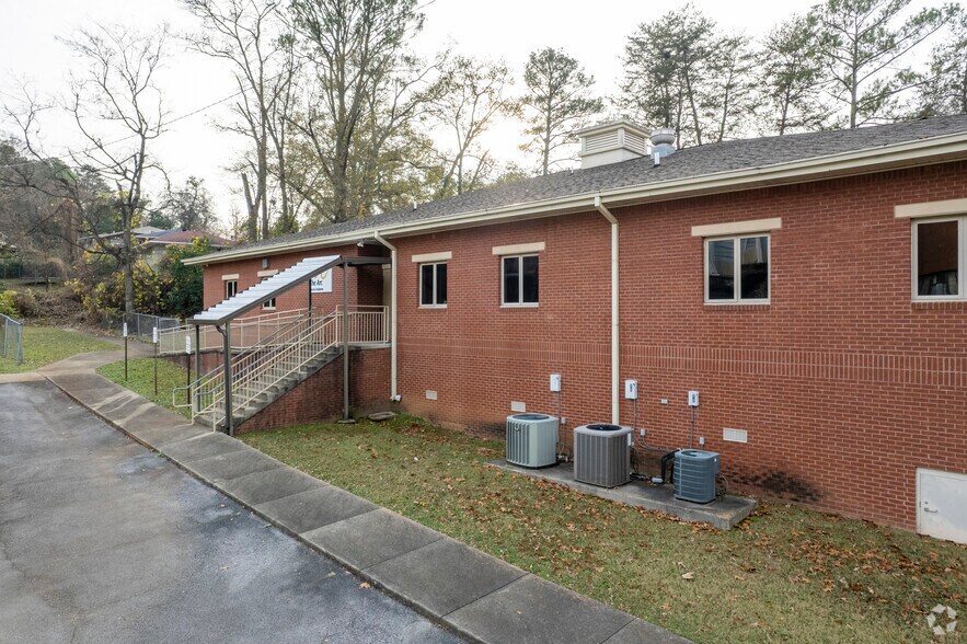 More Photos Of 301 21st Ave S, Birmingham Schools For Sale