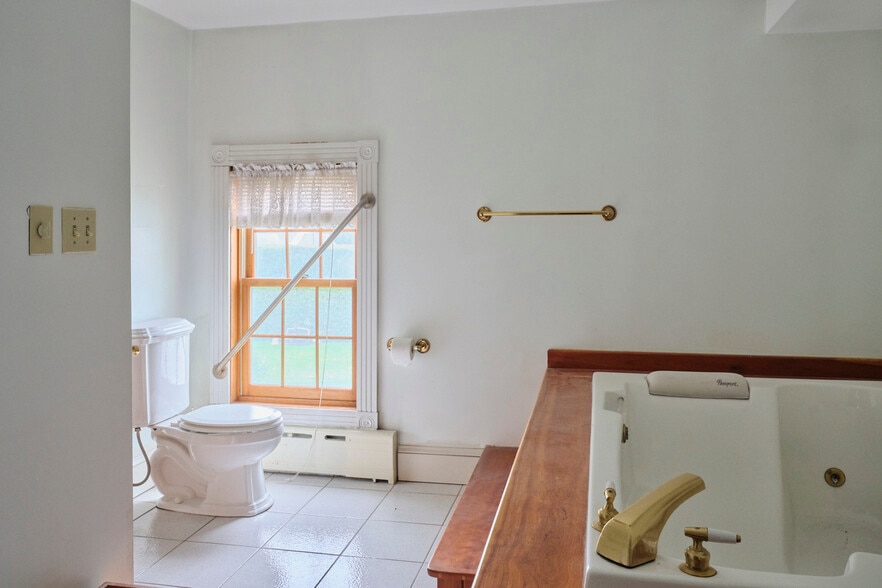 More Photos Of 267 Main St, Schoharie Hospitality For Sale