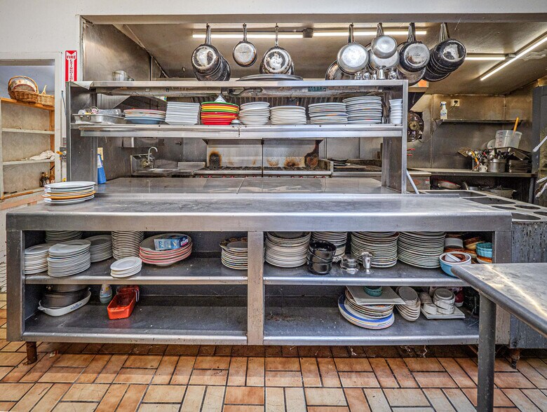 More Photos Of 923 State Route 32, Highland Mills Restaurant For Lease