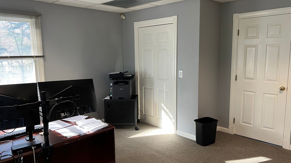 More Photos Of 150 W Grove St, Middleborough Medical For Sale