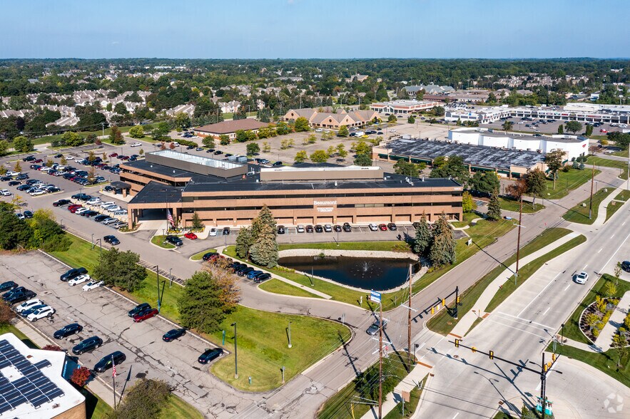 More Photos Of 6900 Orchard Lake Rd, West Bloomfield Medical For Lease